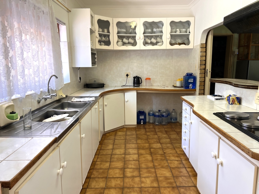 1 Bedroom Property for Sale in Table View Western Cape